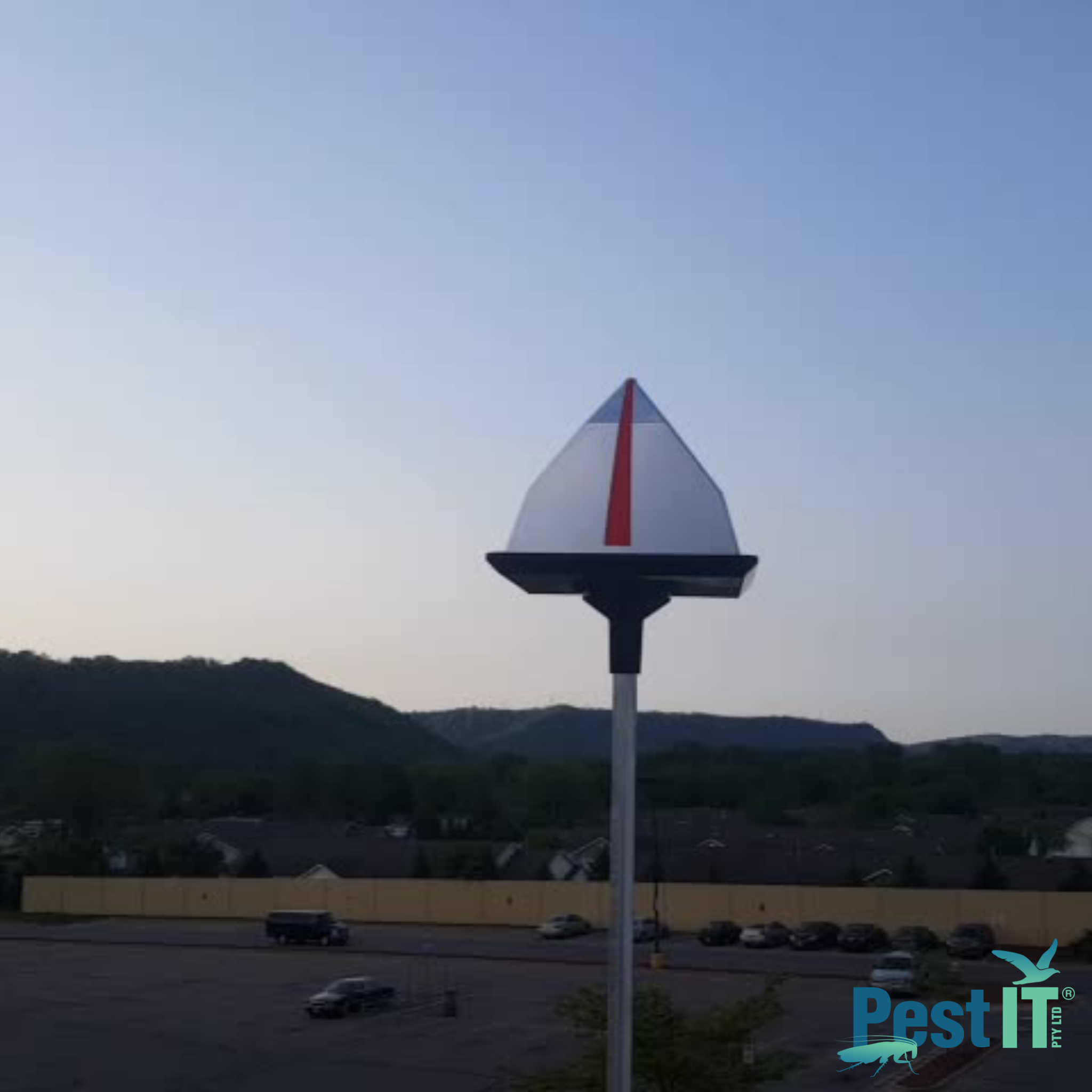 Eagle Eye 10W Solar Kit Colour Silver Video In Use
